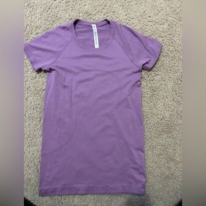 Lululemon NWOT Swiftly Tech Shirt